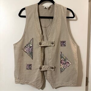 Kat Prints Cotton Vest with Stamped accents One Size